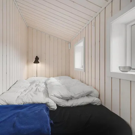 Gorgeous In With Sauna Holiday home Lokken