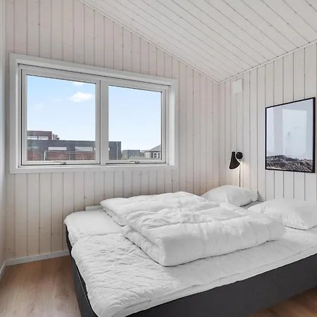 Holiday home Gorgeous In With Sauna Lokken