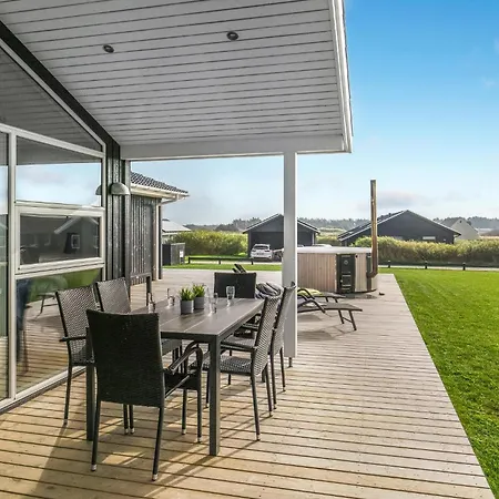 Holiday home Gorgeous In With Sauna