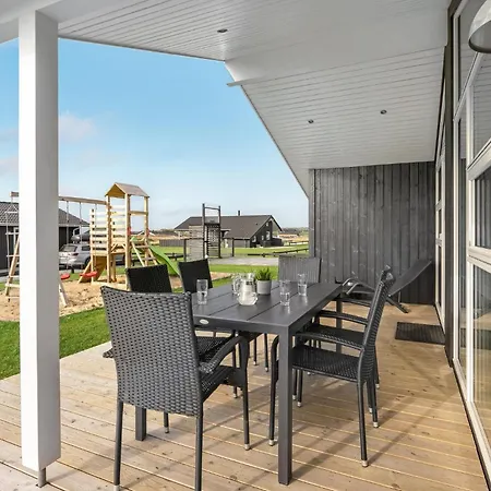Stunning In With 5 Bedrooms And Sauna *